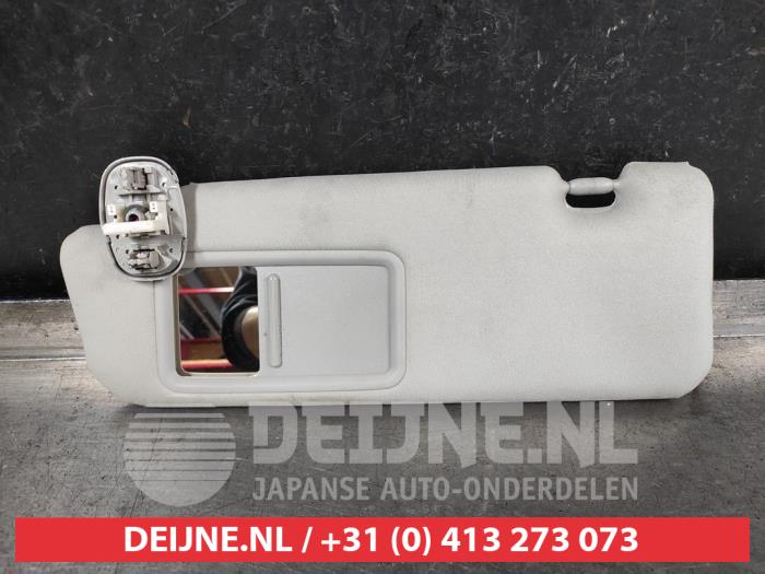 Toyota Prius Sun visor O678458