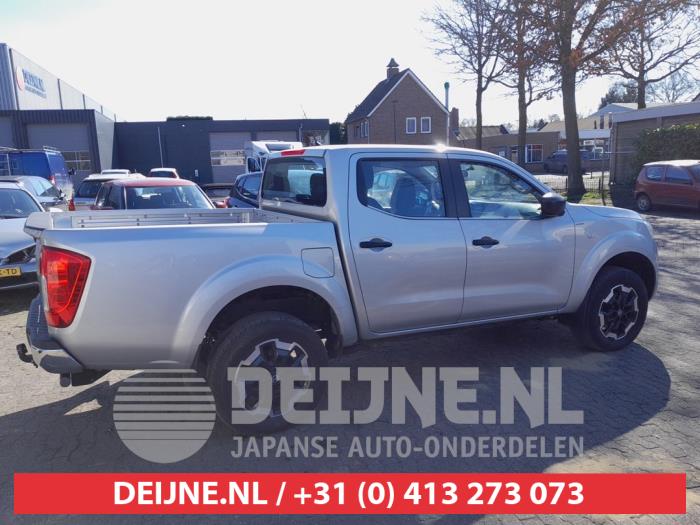 Nissan Navara Tür 4-türig rechts hinten O678625