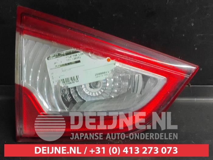 Suzuki SX-4 Achterklep reflector links O678754