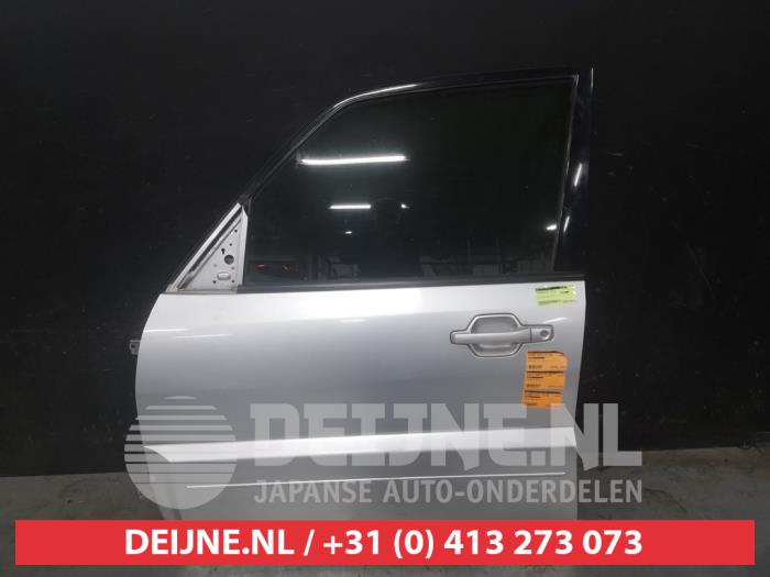 Mitsubishi Pajero Tür 4-türig links vorne O678785