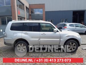 Mitsubishi Pajero Tür 4-türig rechts vorne O678804 foto 3