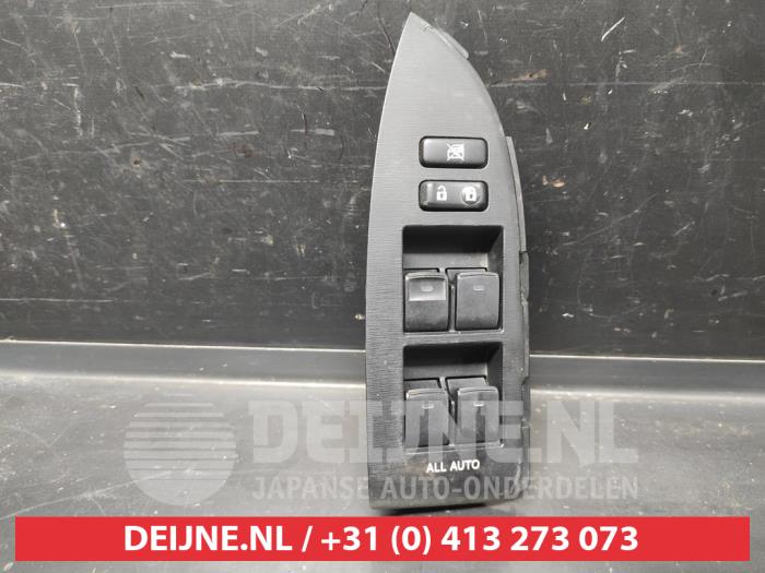 Toyota Prius Multi-functional window switch O678838
