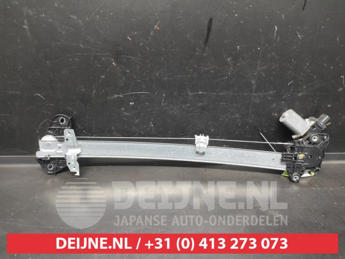 Honda Jazz Ruitmechaniek 4Deurs links-voor O679133
