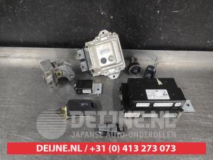 Suzuki SX-4 Engine management computer O679230 photo 3
