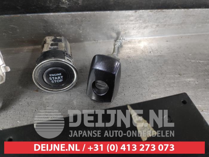 Suzuki SX-4 Slotenset Cilinder (compleet) O679231