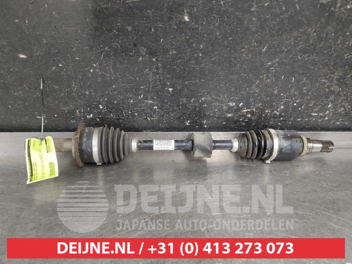 Suzuki SX-4 Aandrijfas links-voor O679239