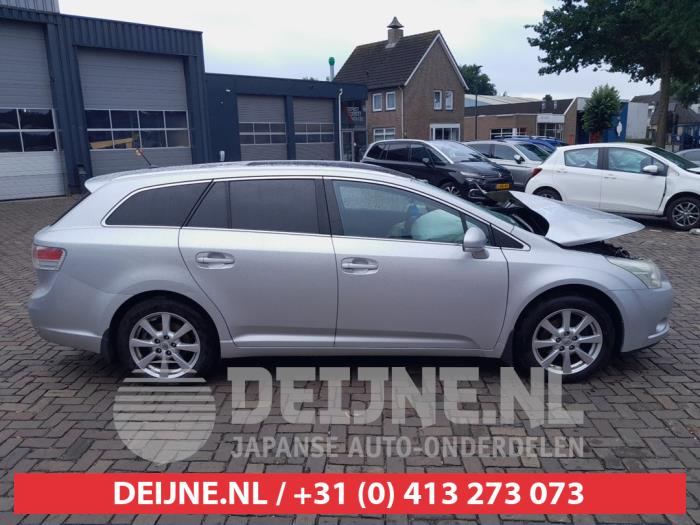 Toyota Avensis Portierruit 4Deurs rechts-achter O679277