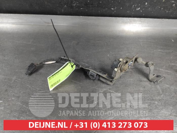 Honda Jazz Xenon height adjustment O679371
