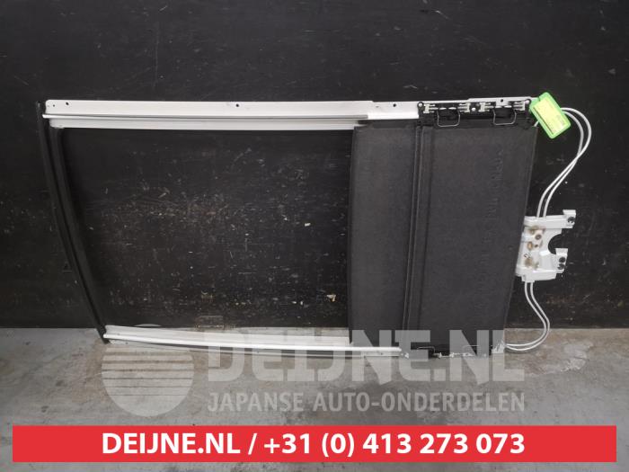 Honda Jazz Sliding headliner mechanism O679408