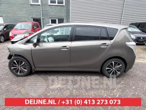 Toyota Verso Door 4-door, front left O679507 photo 3