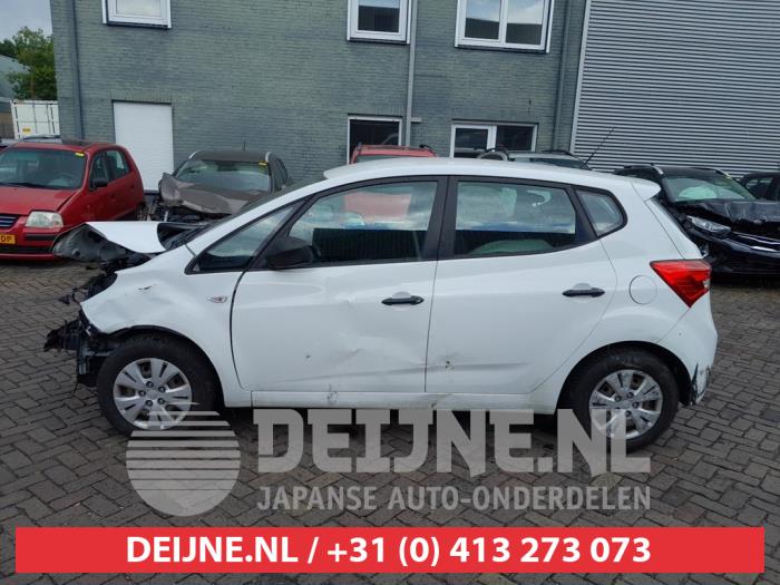 Hyundai IX20 Portierruit 4Deurs links-voor O679680