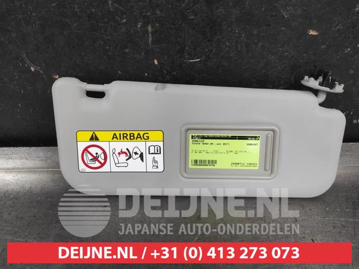 Toyota Verso Sun visor O679746