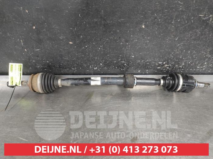 Toyota Verso Aandrijfas rechts-voor O679760
