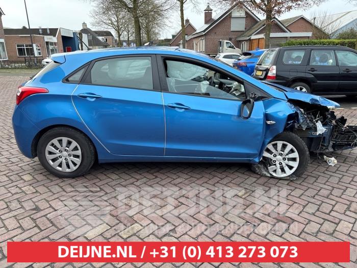 Hyundai I30 Extra Ruit 4Deurs rechts-achter O679898