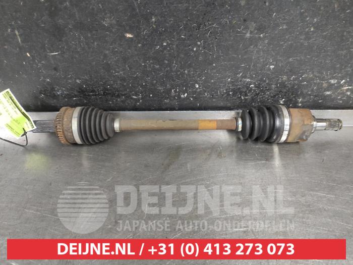 Hyundai IX20 Front drive shaft, left O679930