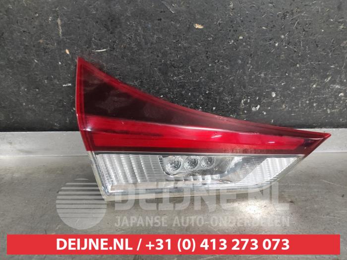 Toyota Auris Achterklep reflector links O680105
