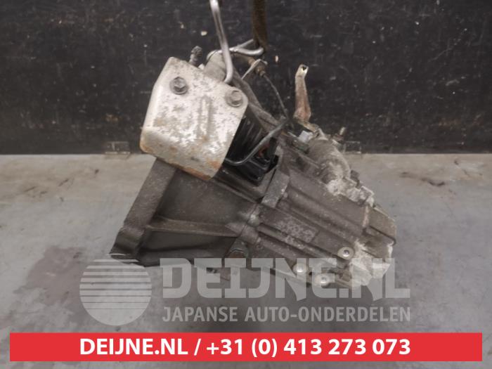 Toyota Yaris Versnellingsbak O680139