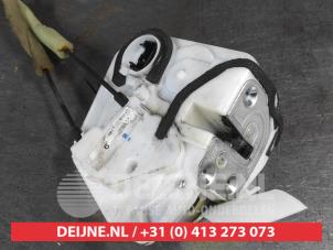 Mazda 6 Front door lock mechanism 4-door, right O680585 photo 2