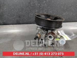 Gebruikte Pomp Servo Toyota RAV4 (A2) 2.0 16V VVT-i 4x4 Prijs € 25,00 Margeregeling aangeboden door V.Deijne Jap.Auto-onderdelen BV
