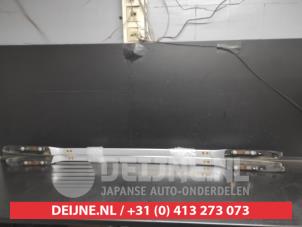 Gebruikte Dakrail set Mazda 6 SportBreak (GJ/GH/GL) 2.2 SkyActiv-D 150 16V Prijs € 100,00 Margeregeling aangeboden door V.Deijne Jap.Auto-onderdelen BV