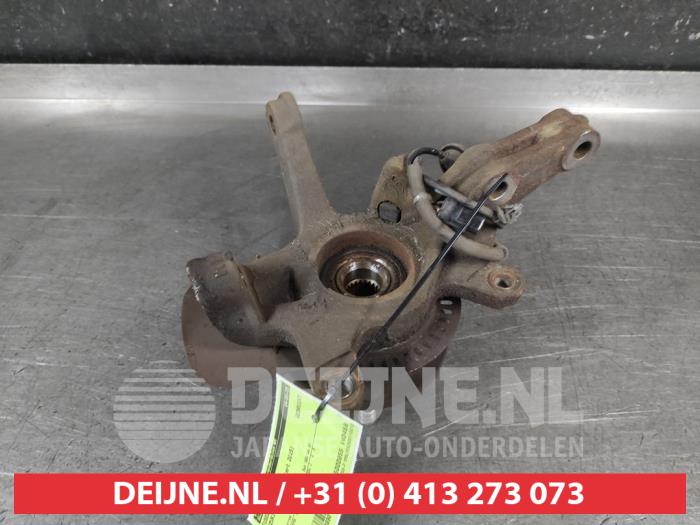 Suzuki Celerio Fusee links-voor O680890