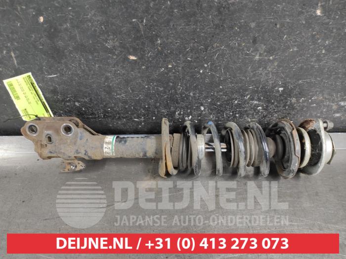 Daihatsu Cuore Stoßdämpferstrebe links vorne O680920