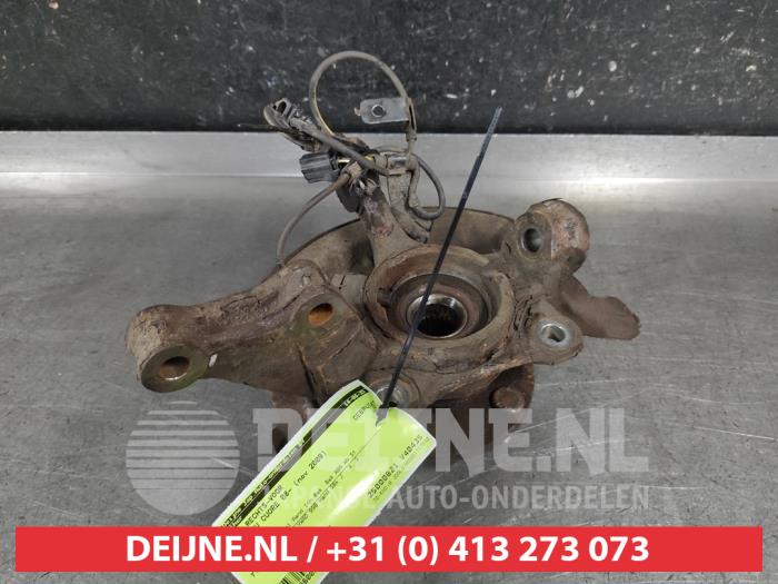 Daihatsu Cuore Fusee rechts-voor O680922