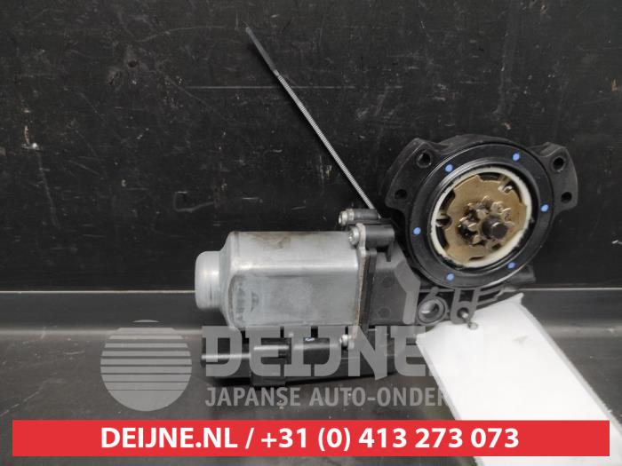 Hyundai IX35 Raammotor Portier O680930