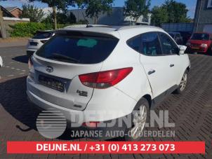 Hyundai IX35 Stoßstange hinten O681100 foto 3