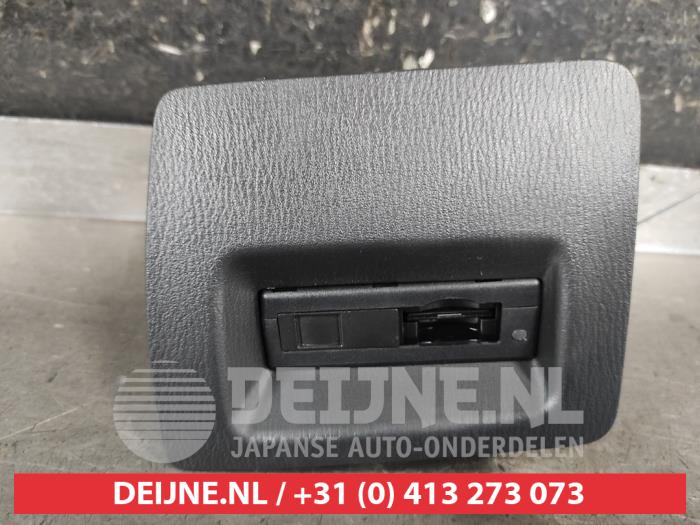 Mazda CX-5 Card reader SD O681145