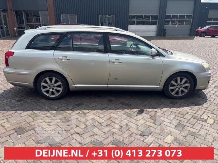 Toyota Avensis Türscheibe 4-türig rechts vorne O681191