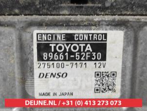 Toyota Yaris Engine management computer O681318 photo 2