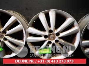 Hyundai IX35 Set of wheels O681330 photo 2