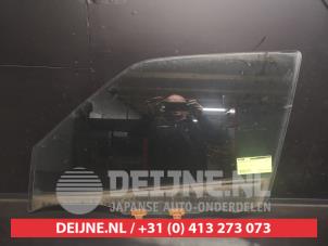 Nissan Juke Türscheibe 4-türig links vorne O681394 foto 2