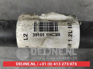 Nissan Micra Aandrijfas links-voor O681426 foto 2