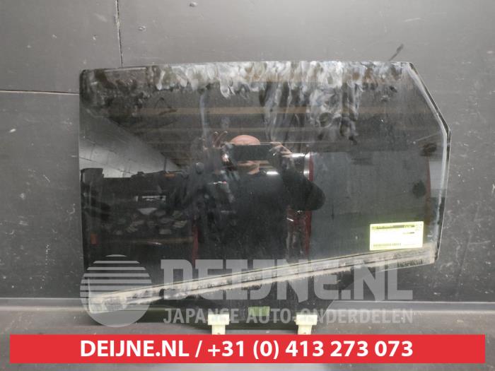 Hyundai Tucson Türscheibe 4-türig links hinten O681458