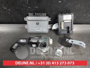 Nissan Juke Engine management computer O681580 photo 3