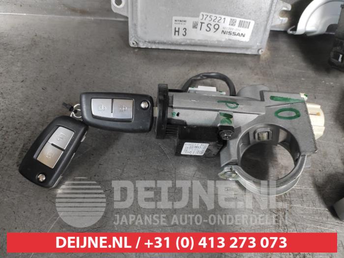 Nissan Juke Kontaktslot+Sleutel O681581