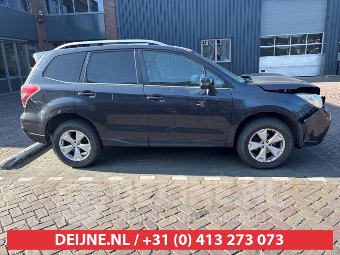 Subaru Forester Extra Ruit 4Deurs rechts-achter O681605