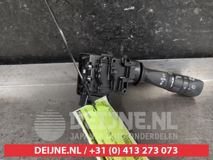 Toyota Auris Ruitenwis Schakelaar O681630