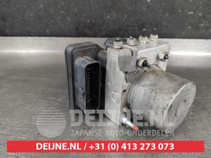 Toyota Auris ABS pump O681631 photo 2