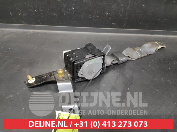Subaru Legacy Sicherheitsgurt Mitte hinten O681714