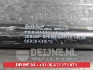 Toyota Aygo Gasdemper links-achter O681780 foto 2
