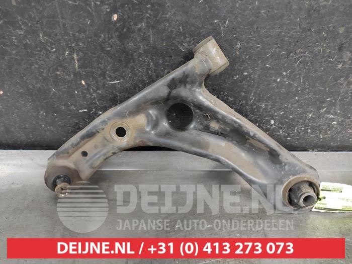 Toyota Aygo Draagarm onder links-voor O681784