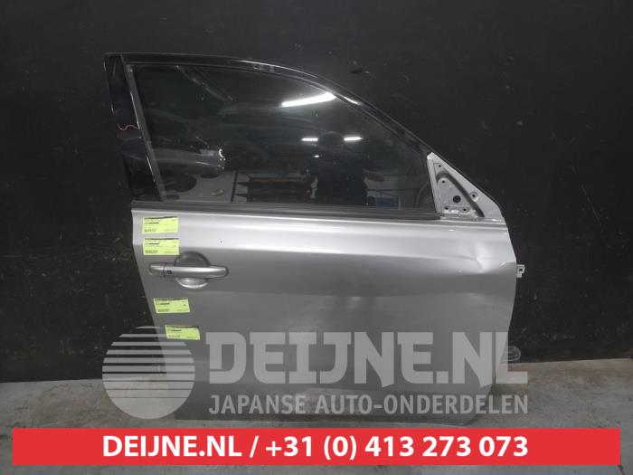 Suzuki Vitara Front door 4-door, right O681858