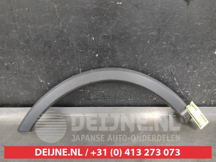 Suzuki Ignis Schmutzfänger Leiste O681869