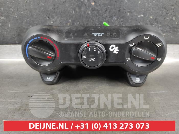 Kia Picanto Heater control panel O681881