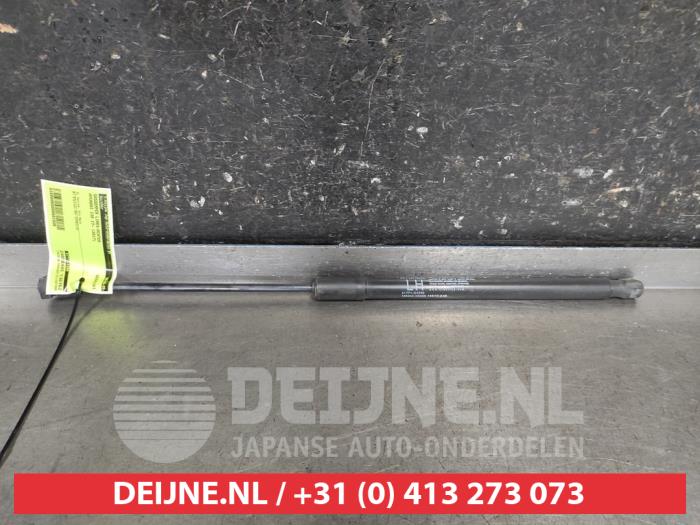 Hyundai I30 Gasdemper links-achter O681926