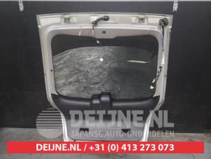 Toyota Avensis Tailgate O681940 photo 2