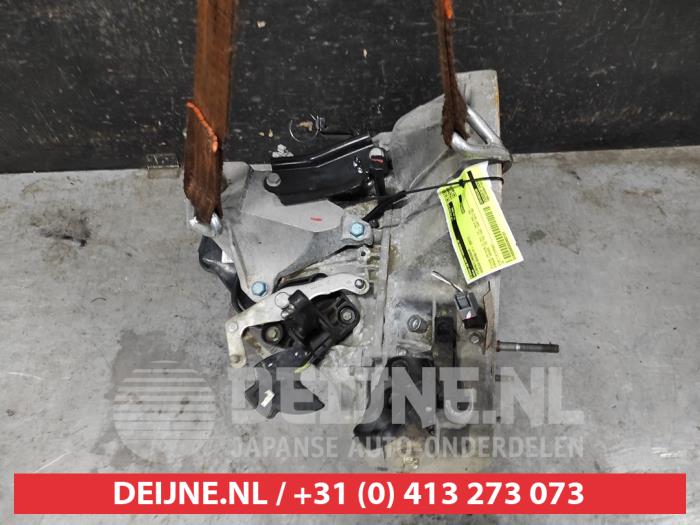 Nissan Micra Getriebe O682131